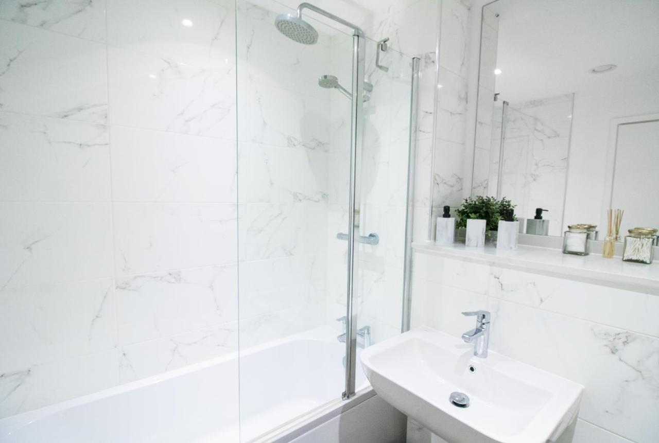 Beautiful Place - 2 Bedroom Apartment On Broad Street Birmingham Exteriör bild